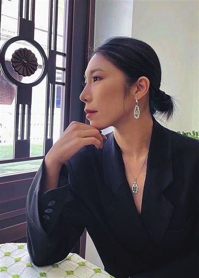 刘怡杉 生活就是不断学习改变(图)_新浪财经_新浪网