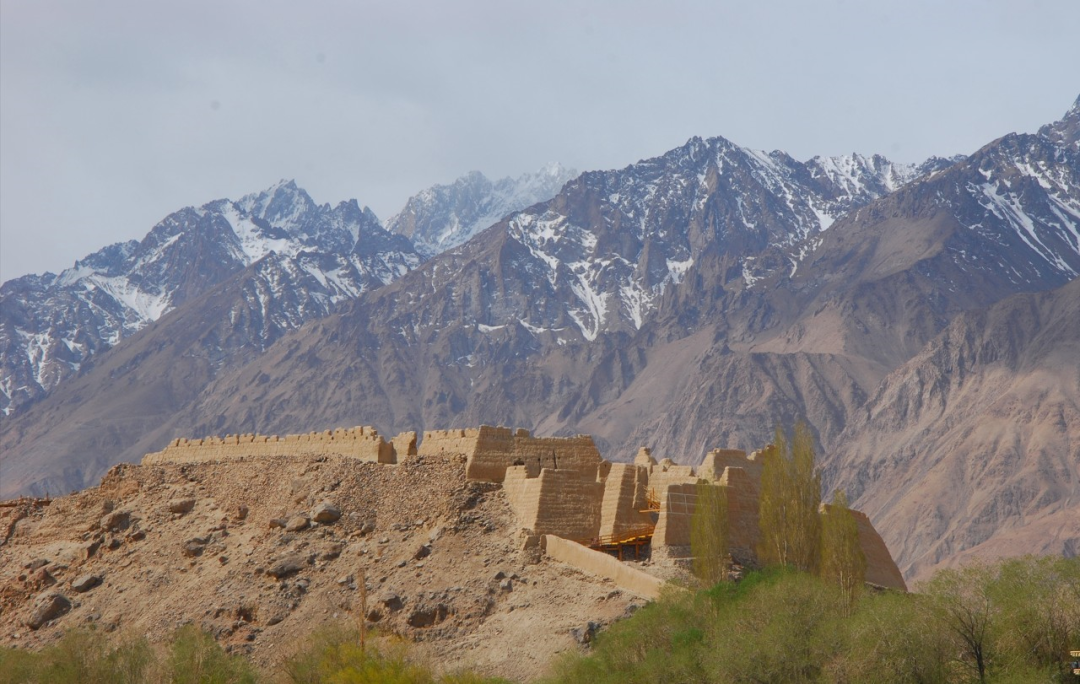 塔县石头城现存遗迹,很大一部分是清代重修的.(图/图虫创意)