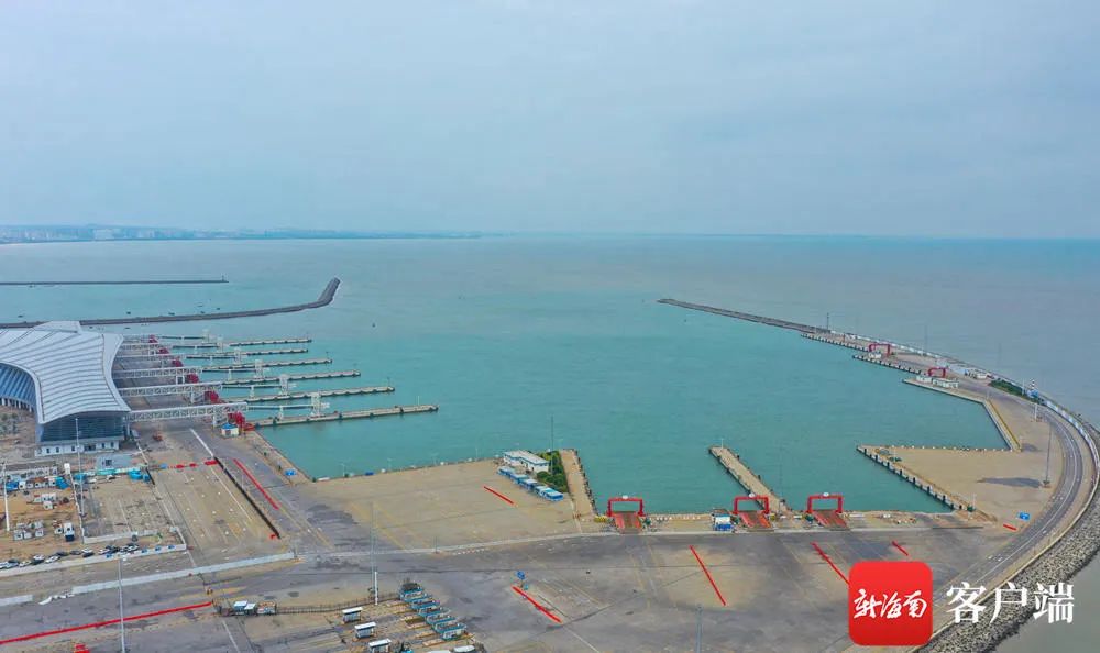 新海港躲避台风船舶还没归港.新海南客户端,南海网记者 汪承贤 摄
