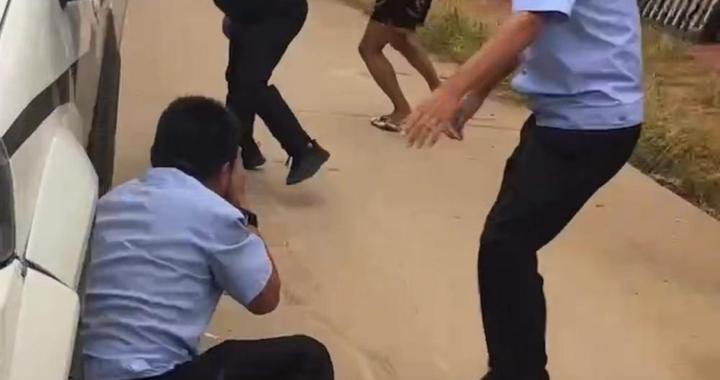 河北一男子持棍打死父亲打伤叔叔,拘捕时袭警|村民|袭警|河北省_新浪新闻