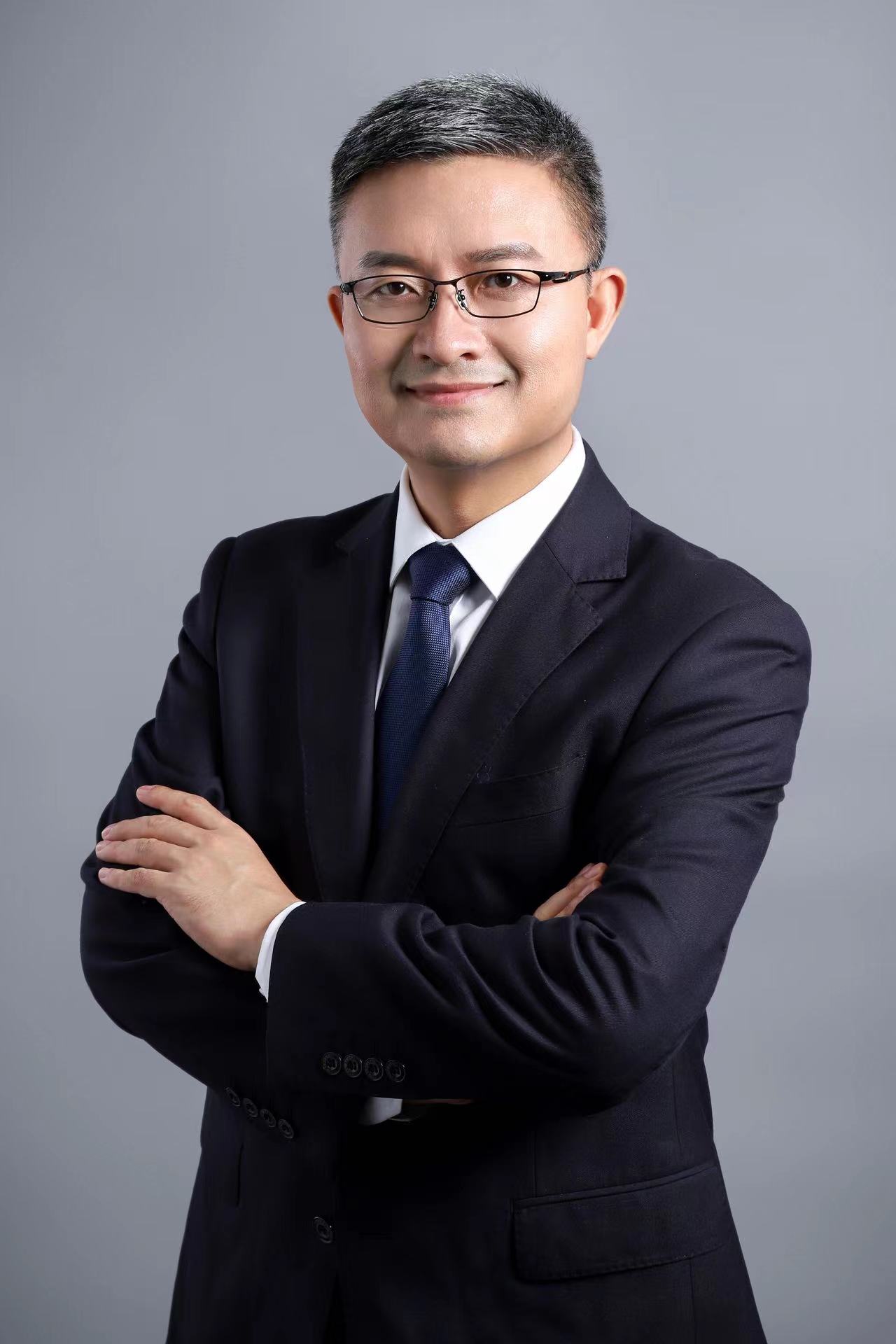 (图为长江证券副总裁,长江保荐董事长王承军)