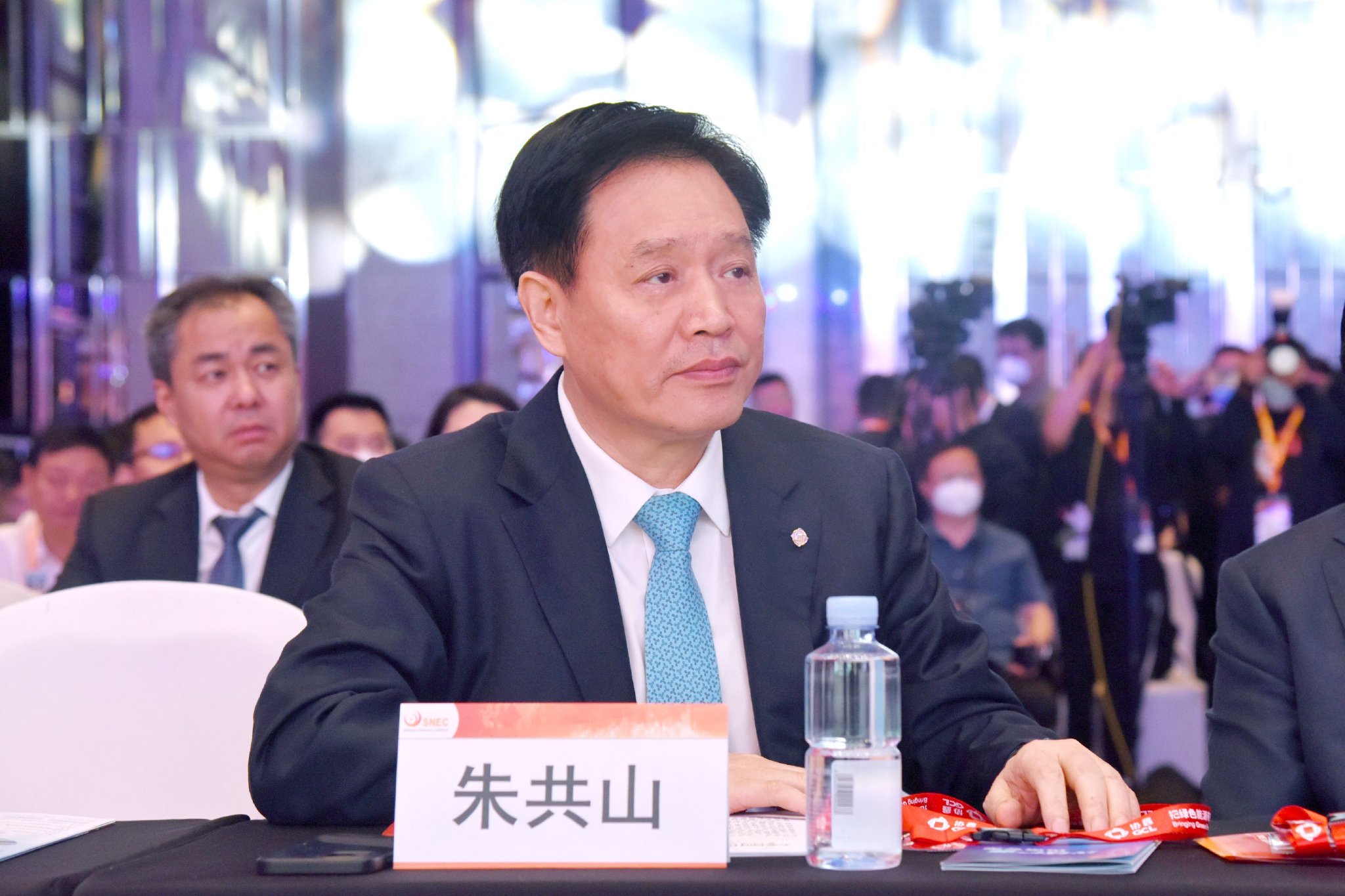 协鑫集团董事长朱共山:全力推动移动能源,超级电港,能源ai超算等一