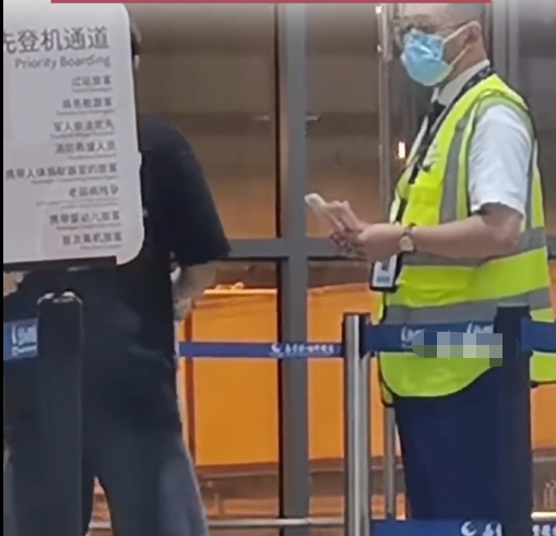 飞机天气延误起飞