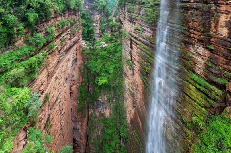 武定己衣大裂谷.楚雄州委宣传部 供图