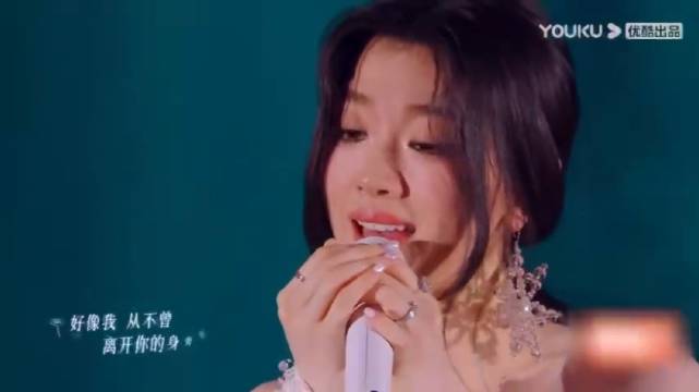单依纯一首送给妈妈的歌，反而唱哭了张远……_新浪新闻