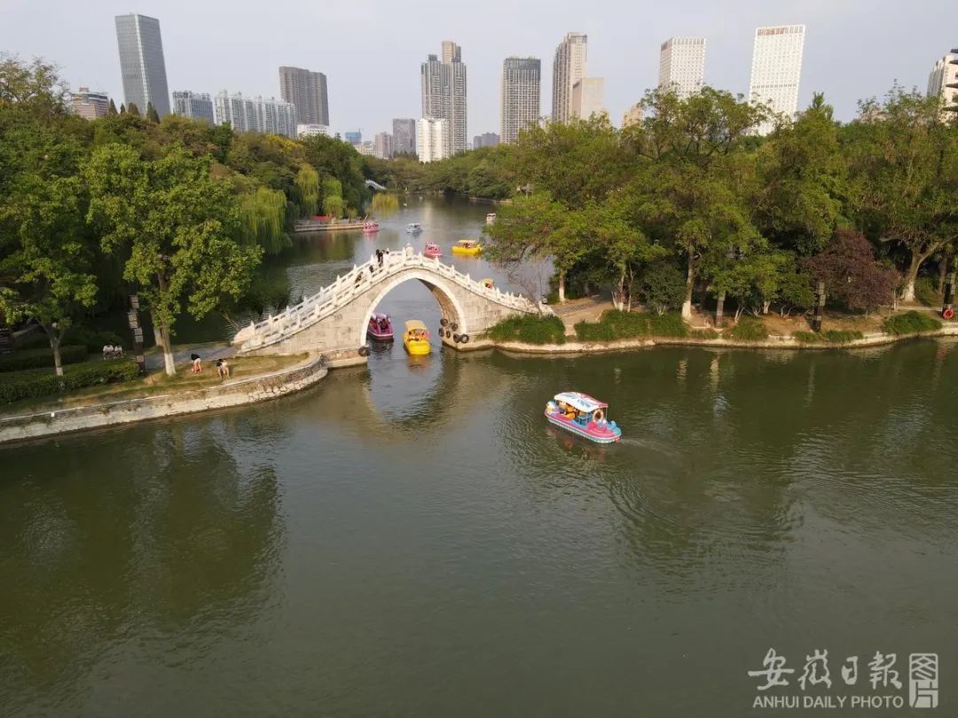 合肥市包河公园.方好 摄