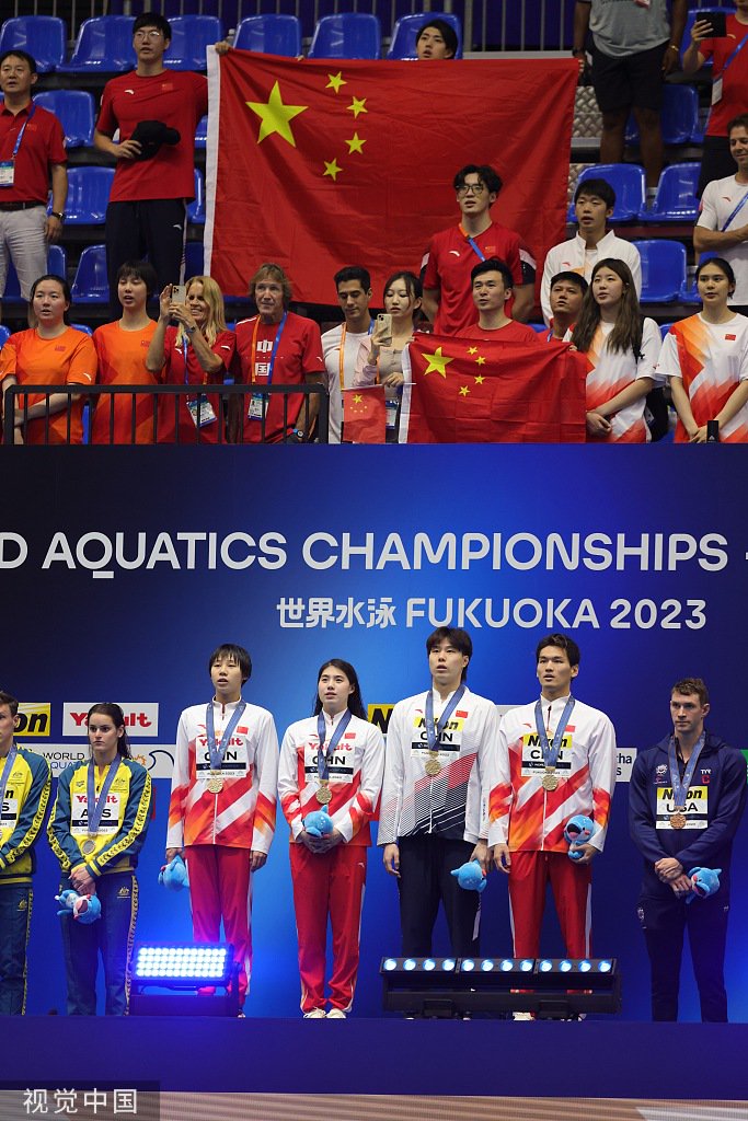 程玉洁,张雨霏,覃海洋和徐嘉余.