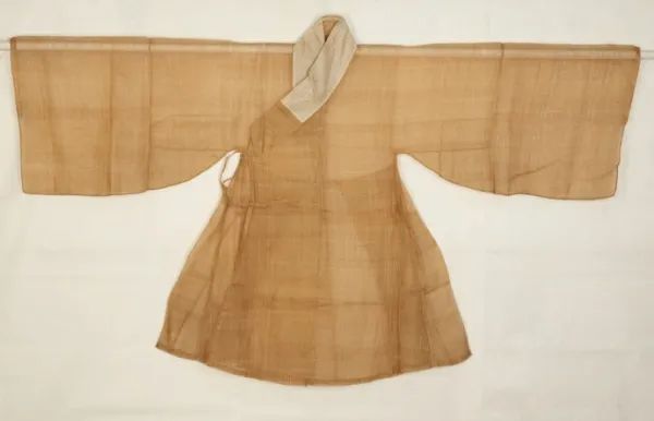 t恤是夏天的标配,那古代人怎么穿?|t恤_新浪财经_新浪网