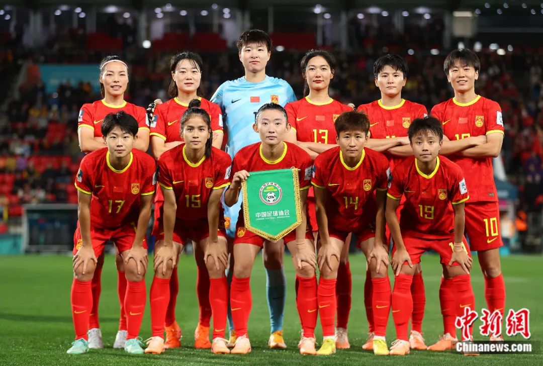 中国女足合照高清2022图片