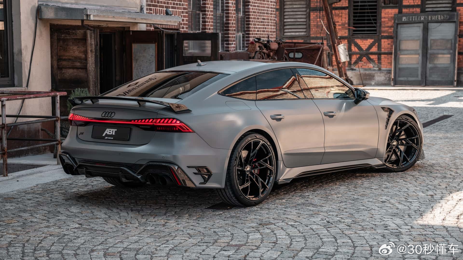 奥迪御用改装厂出品40t750马力黑武士rs7070707近日