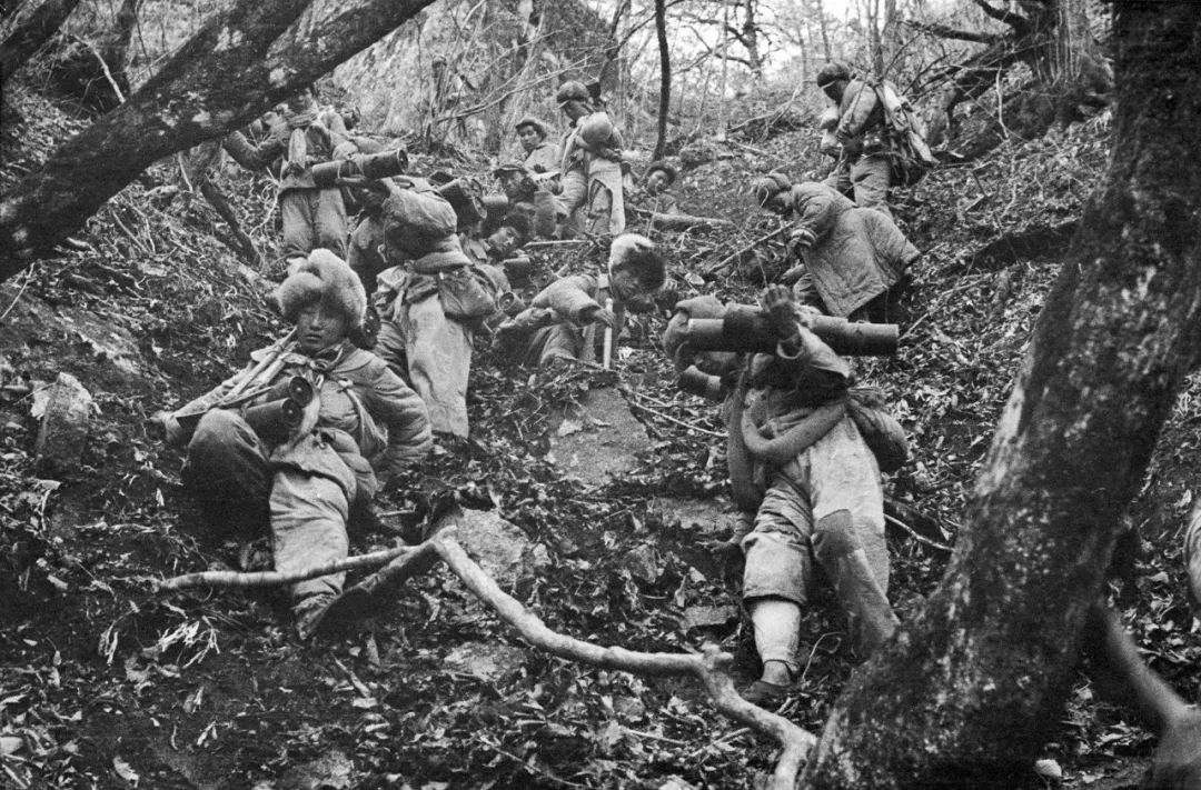 1951年4月24日,第五次战役第一阶段,中国人民志愿军第20军59师将士们