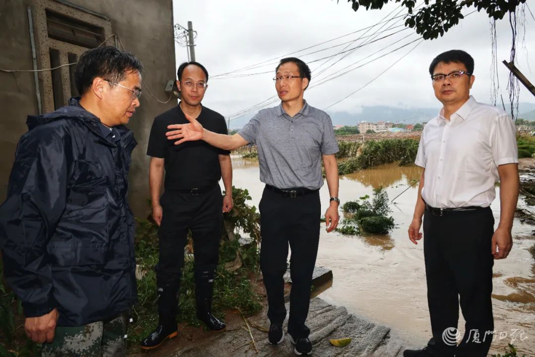 今日,市委书记崔永辉前往同安区,翔安区,市应急指挥中心,检查并安排