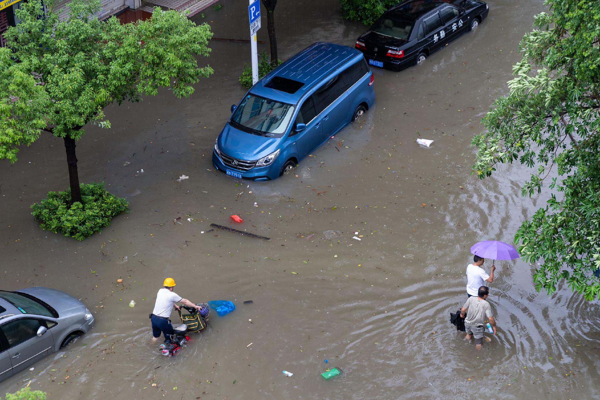 福州城区持续性强降雨破历史极值，排水防涝应急响应提至Ⅰ级|福州市|气象预警|台风|福建省|水库_新浪新闻