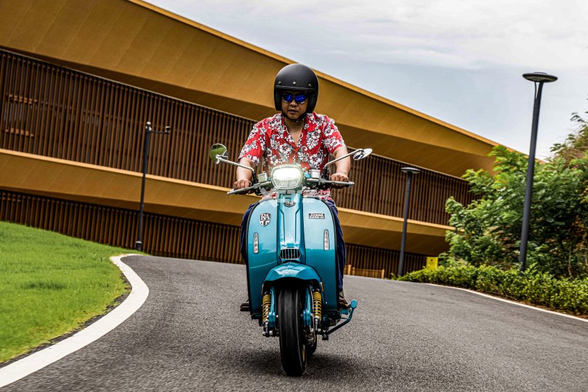 懂复古更懂潮流试驾royalalloygp150