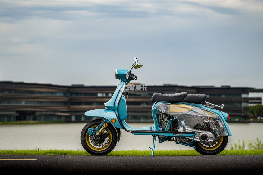 懂复古更懂潮流试驾royalalloygp150