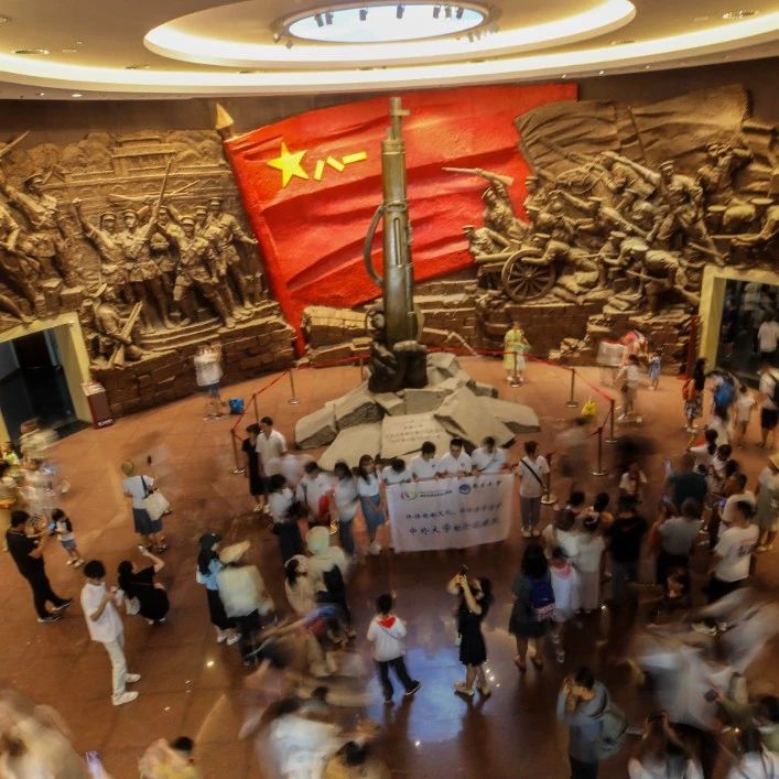 用好红色资源 传承好红色基因 把红色江山世世代代传下去