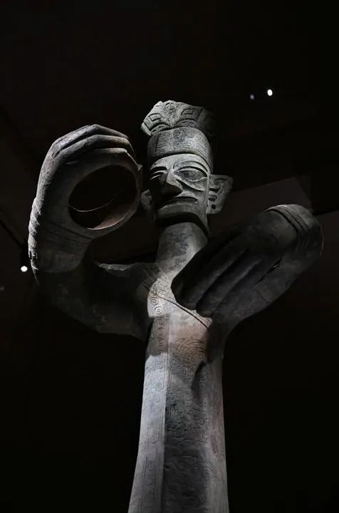 坐着高铁打卡三星堆