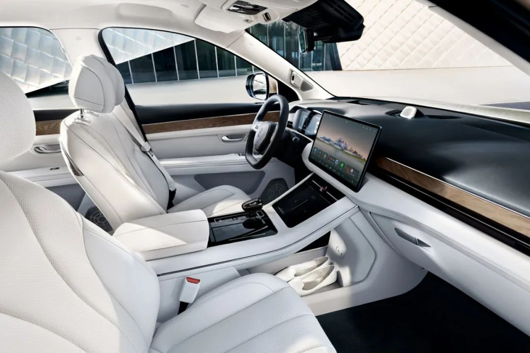 车长5米才配叫大六座！23万起，油耗6.3L，配座椅按摩！