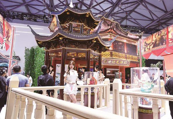 豫园"搬"进chinajoy展会现场 本报记者 王凯 摄