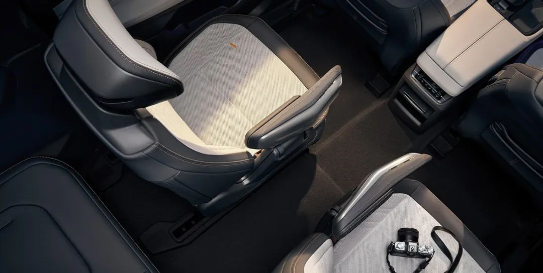 车长5米才配叫大六座！23万起，油耗6.3L，配座椅按摩！