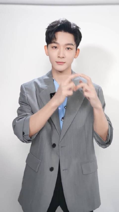 张晚意《长相思 》|张晚意_新浪新闻