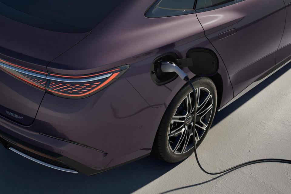 不再只有纯电，买不买海豹DM-i先看完这5个问题