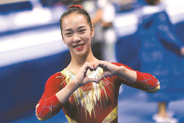 章瑾赛场"比心" 本文图片特派记者 李铭珅 摄