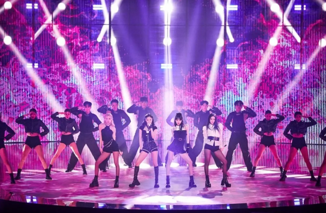 韩国女团Black Pink在墨西哥城举办演唱会