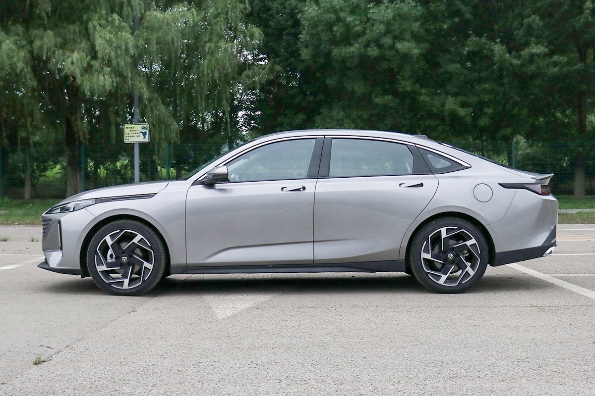 官方指导价8.39万元 长安逸达畅享版正式上市-新浪汽车