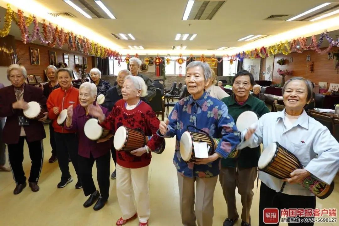 银发时代的健康管理新风向