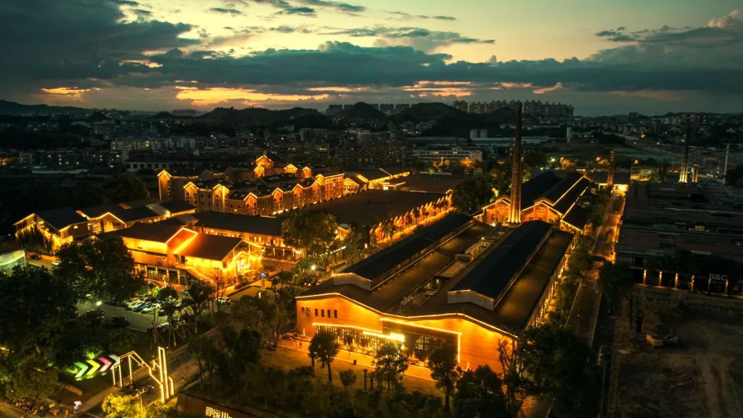 景德镇陶溪川文创街区 / 周密 摄