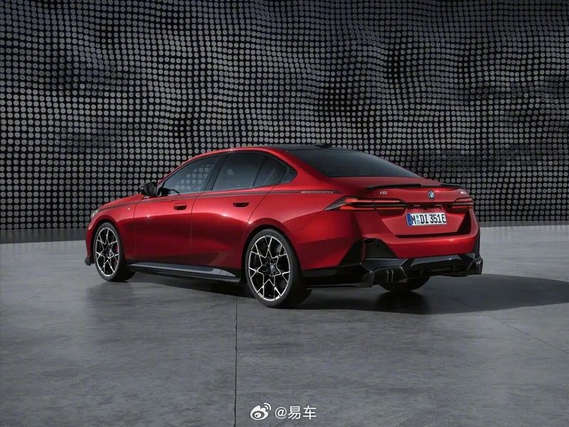 全新宝马5系i5mperformance官图发布外观更激进运动