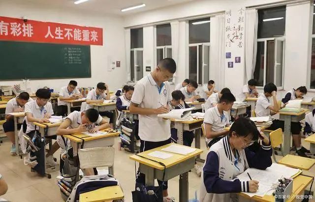 河北四所县级中学成为清北“生源地” 图片来源：视觉中国