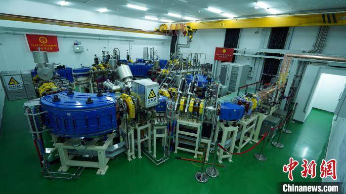 质子位移损伤效应模拟试验装置的60mev质子加速器全景图.