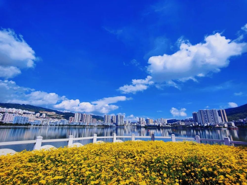 个旧金湖.(资料图)