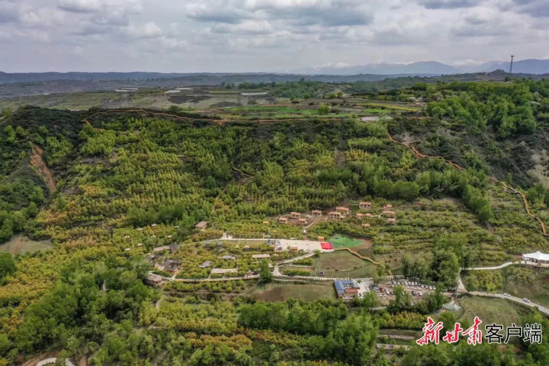 和政县城关镇咀头村基本实现"吃,住,行,游,娱,购"旅游产业链全覆盖.