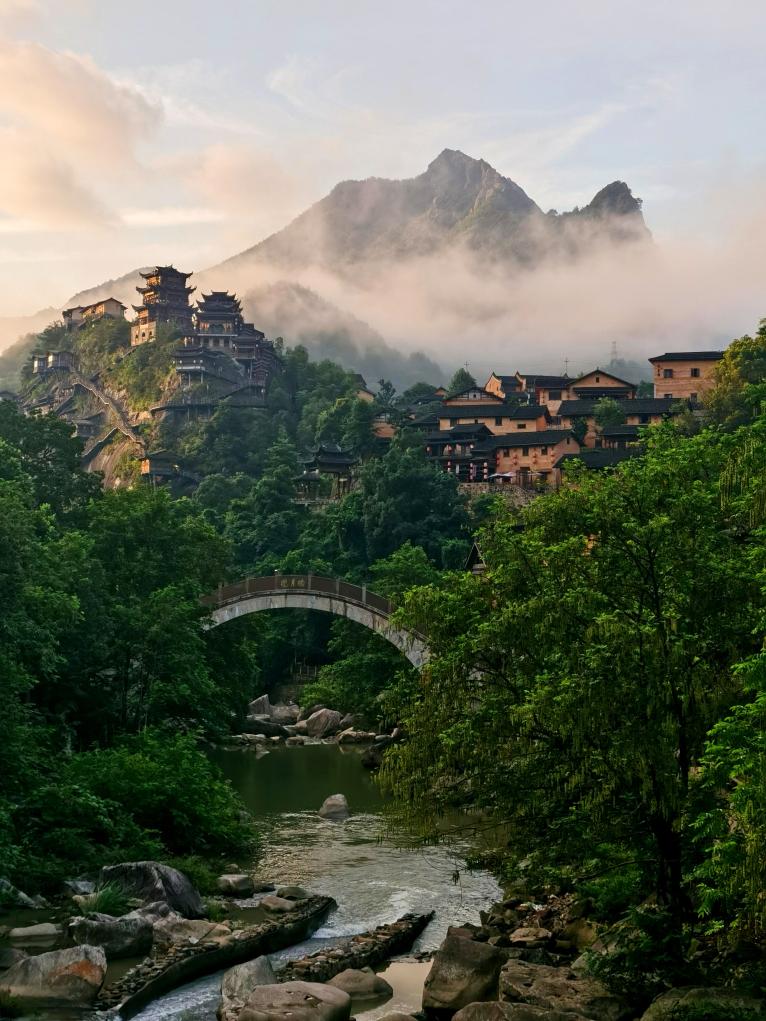 7月18日,上饶市广信区望仙乡望仙谷景区.新华社记者戴浩 摄