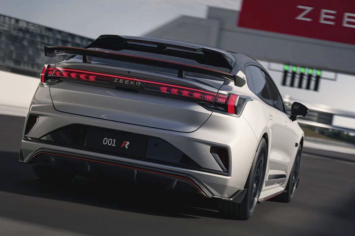 极氪推售价过百万的极氪001fr实车将8月亮相