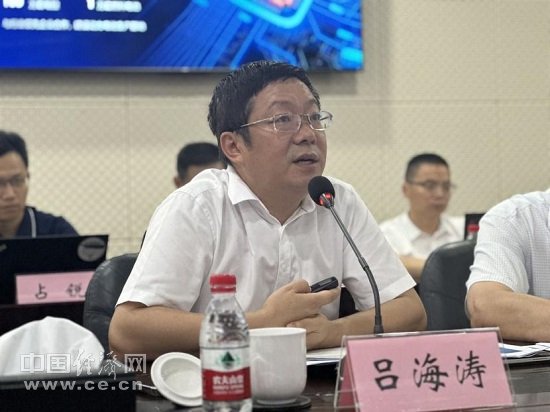 东风公司战略规划与科技发展部副总经理吕海涛 王跃跃 摄