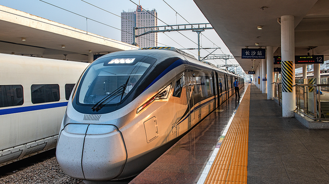 2023年6月2日,停靠在长沙火车站的长株潭城际列车.视觉中国 资料图