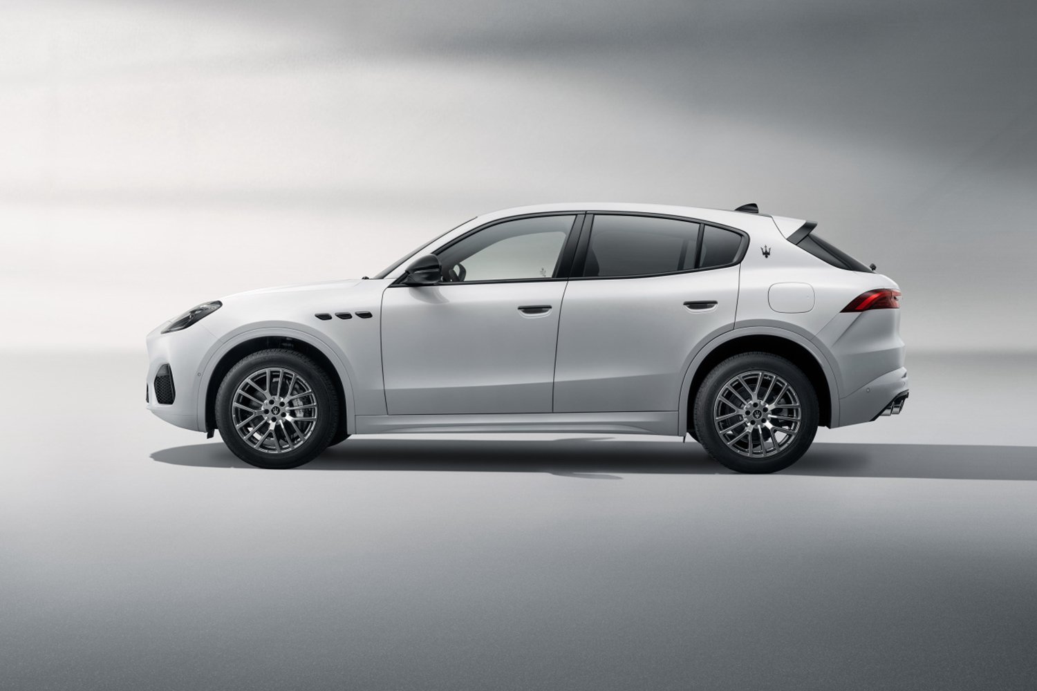 08万元 玛莎拉蒂grecale飞白特别版上市-新浪汽车