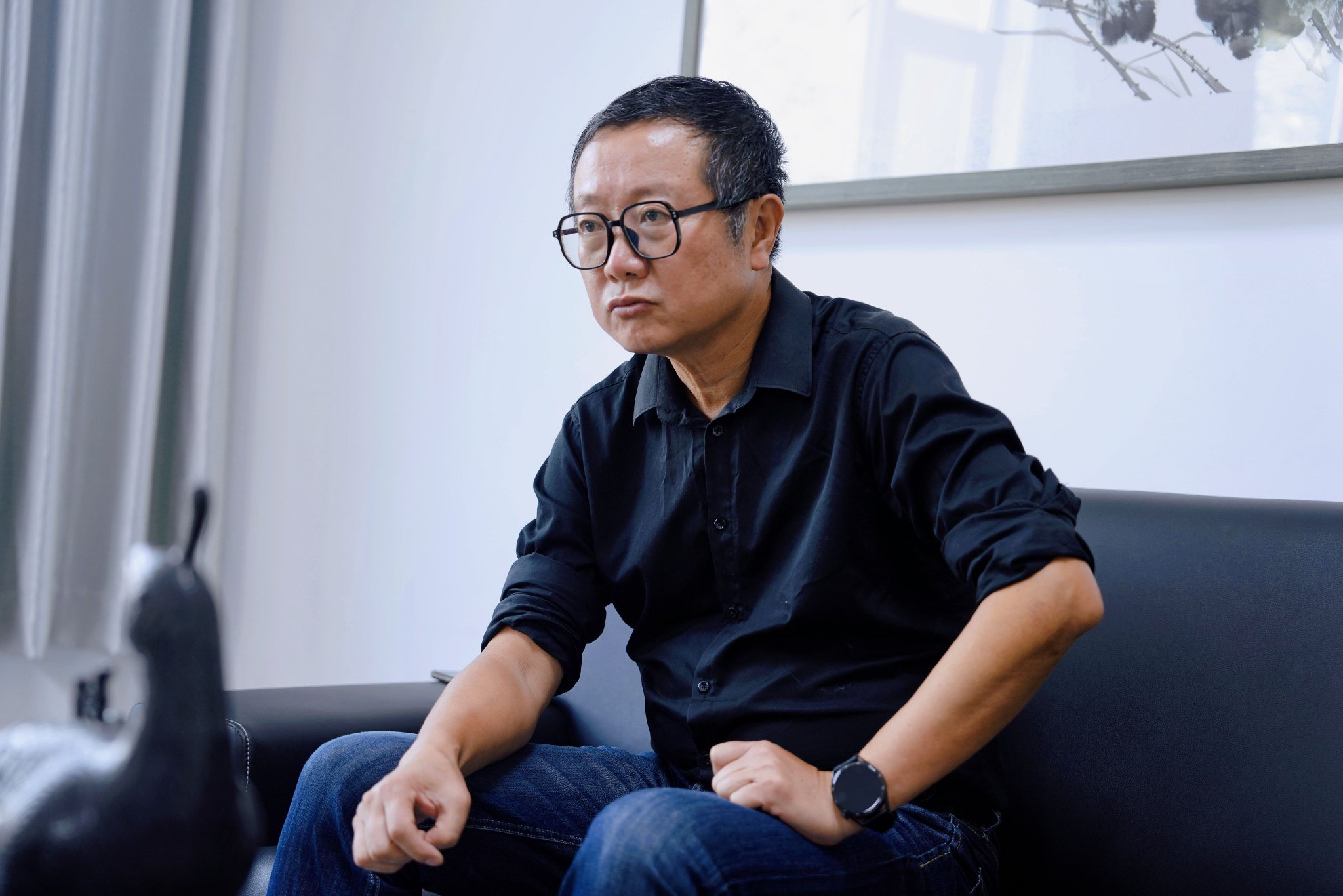 8月15日,刘慈欣接受记者采访.本文摄影:付明丽