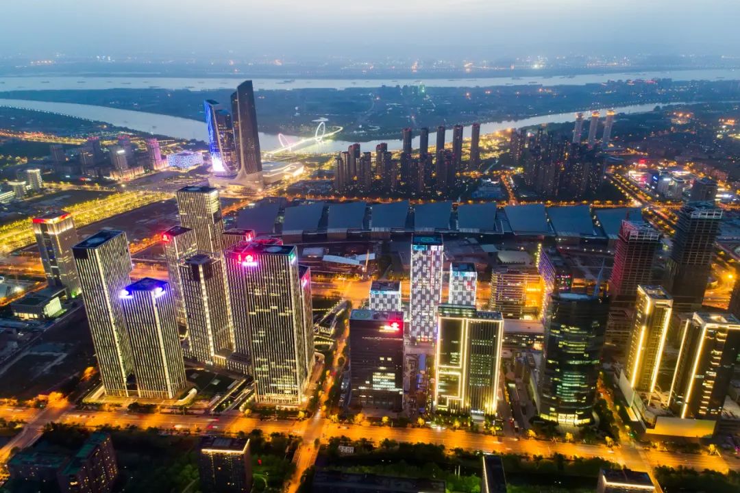 "金"字招牌,看这里!|基金_新浪财经_新浪网