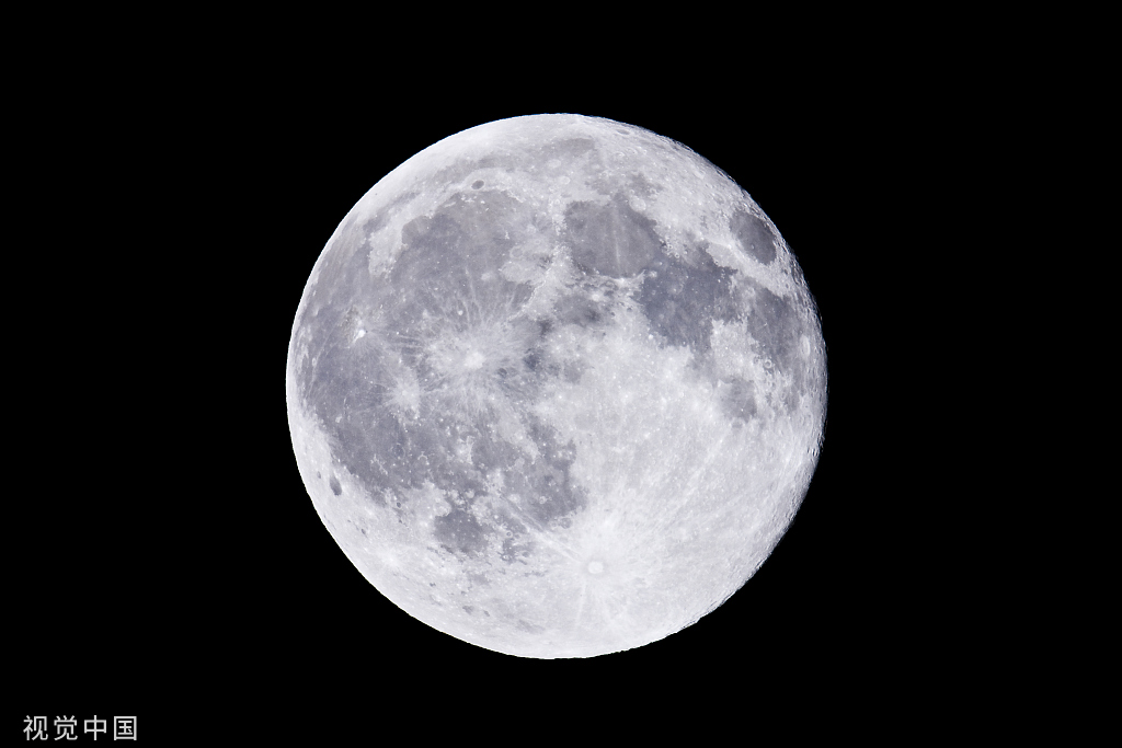 月球 资料图 图源:视觉中国