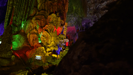 龙宫仙境景区内的龙宫洞。图源：龙宫仙境景区