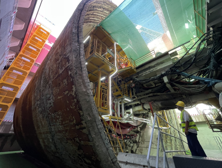 国内最长盾构高速公路隧道！“地下东六环”今日双线贯通