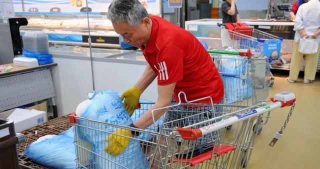 日本核污水将排海,韩国民众开始疯狂抢盐,盐概念股猛涨|日本|福岛|韩国_新浪新闻