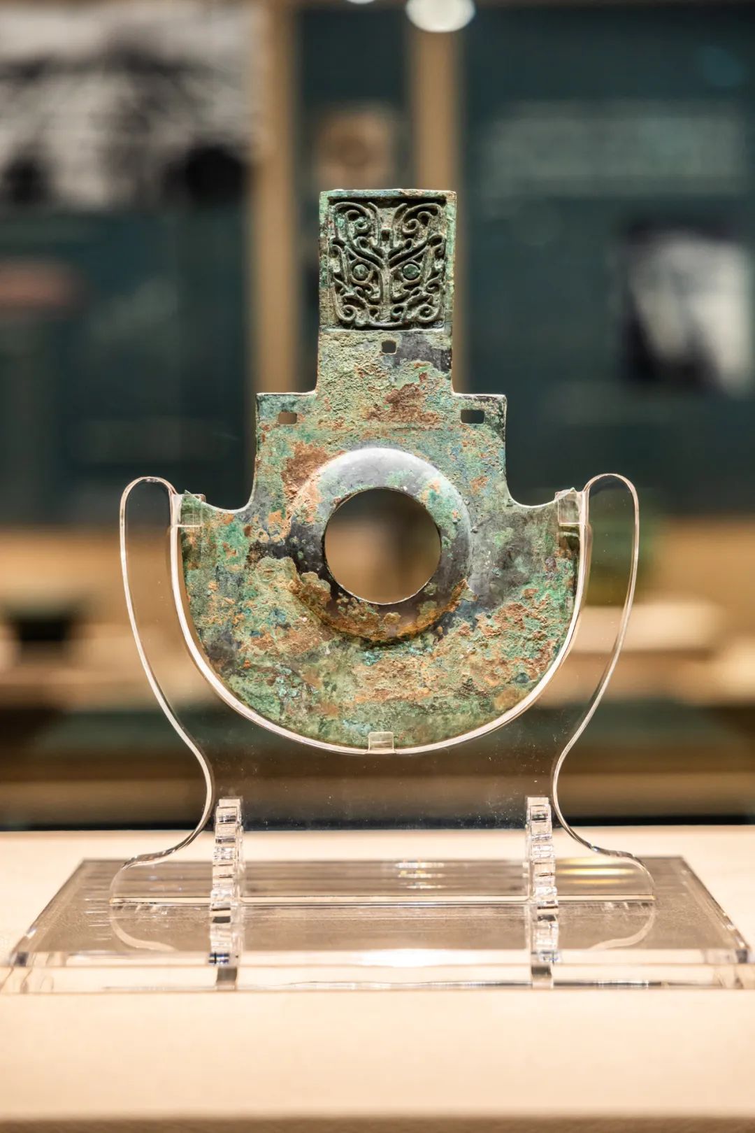 铜钺&nbsp;1989年杨家湾11号墓出土&nbsp;湖北省博物馆藏