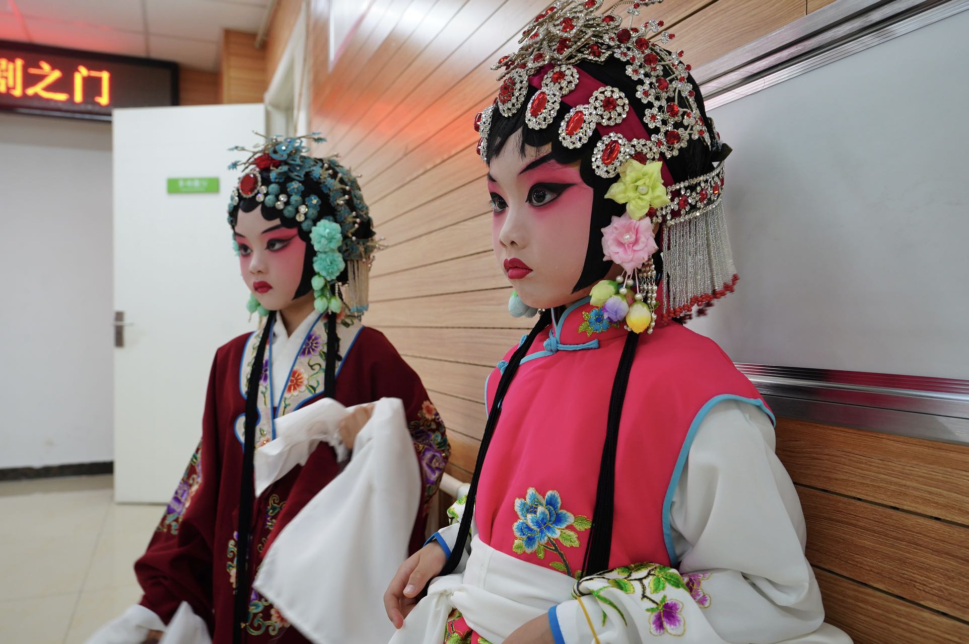 北京国声京剧团举办"带你打开京剧之门"暑期儿童京剧体验