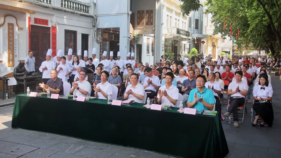启动仪式上,潮州市委副书记王文森,广东广播电视台党委委员,纪委书记